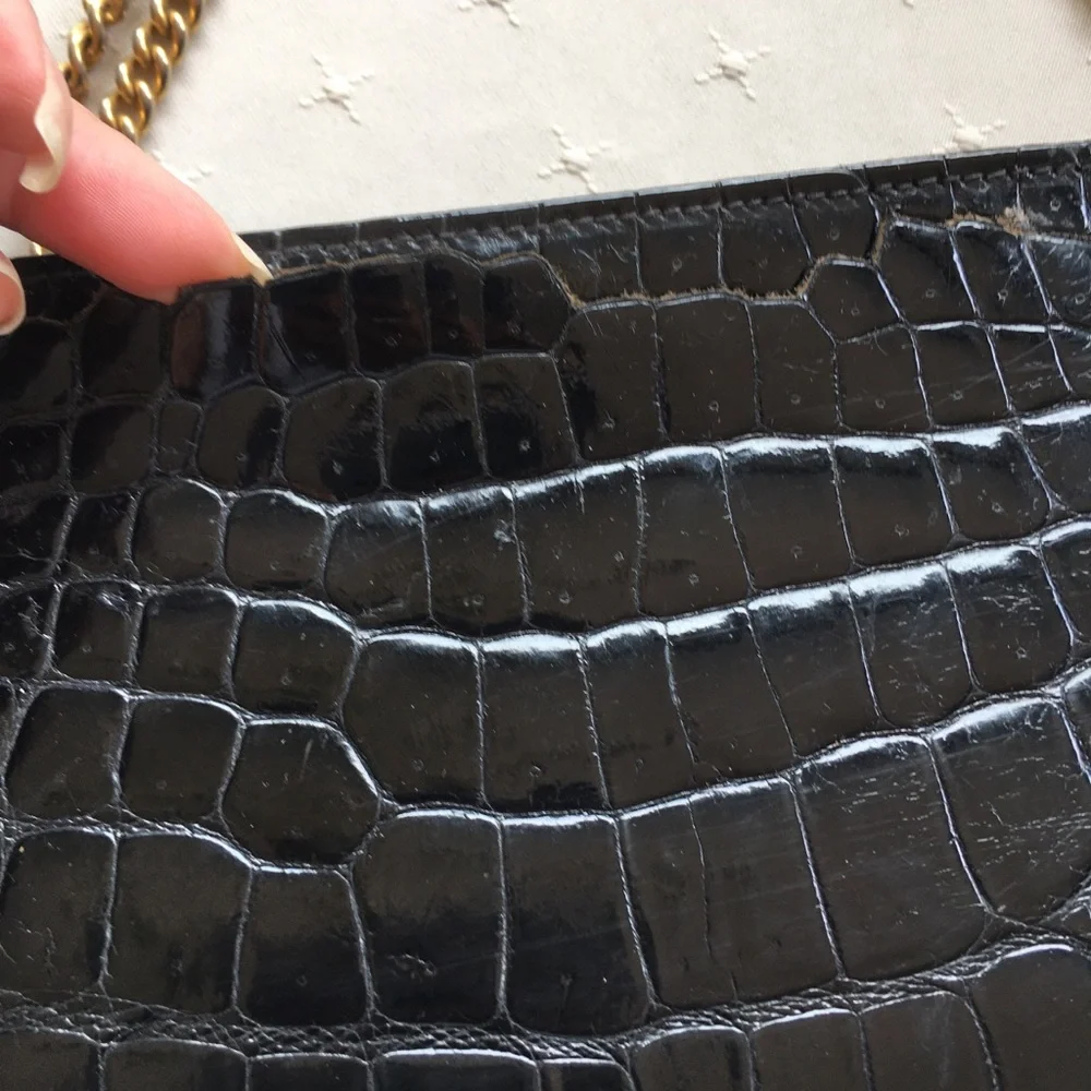 Saks Fifth Avenue sleek black